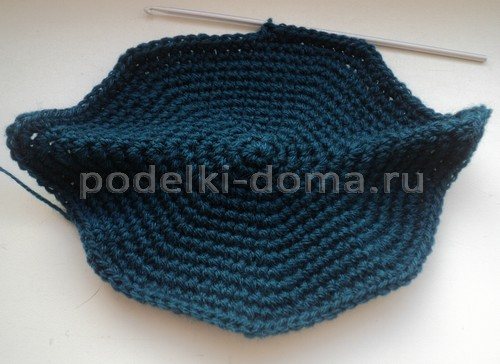 Весенние шапочки, вяжем крючком